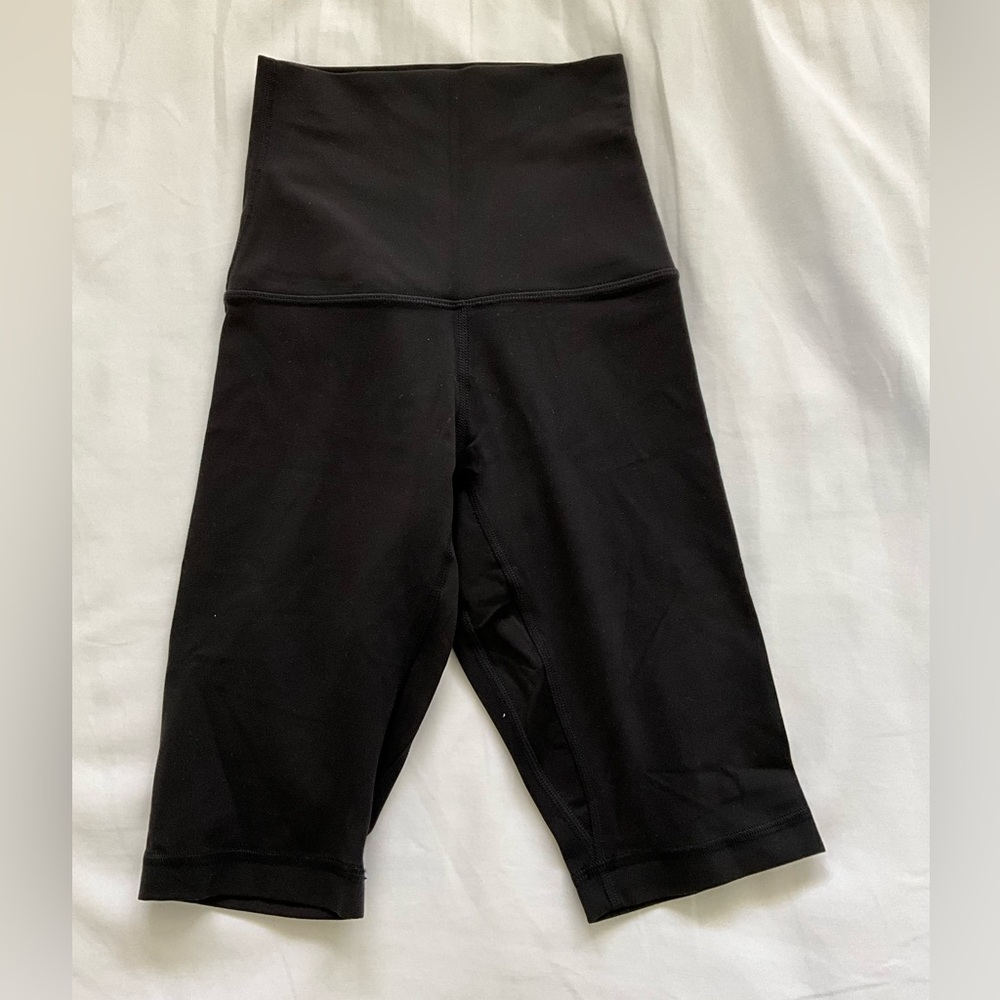 Lululemon align SHR 10” size 0 black